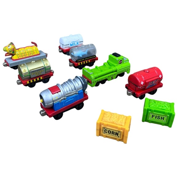 Thomas and Friends Mixed Lot Metal Die Cast Trains & Cars Lot Of 14 - Picture 2 of 3